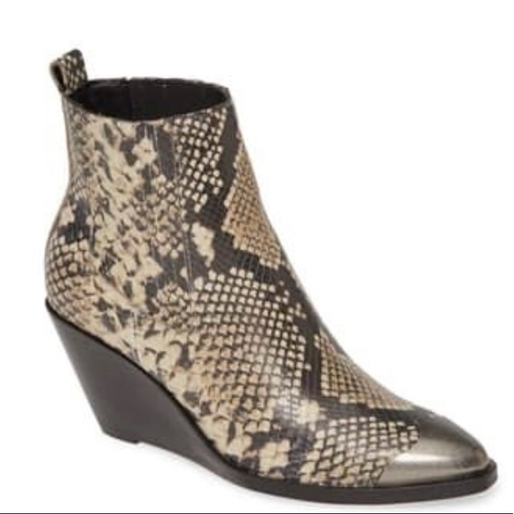 Treasure And Bond Natalie Wedge Bootie Size 6.5m